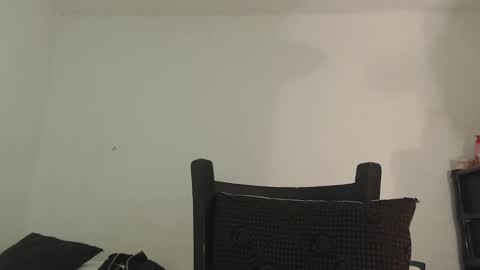 valentia online show from February 23, 2025, 1:24 am