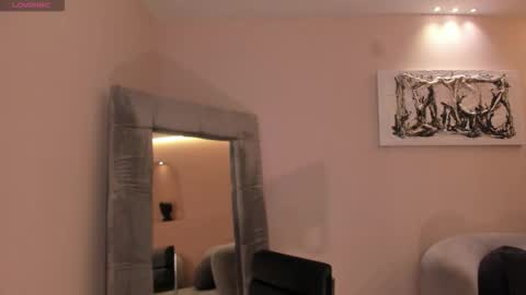 Amaia Haywood online show from November 10, 2025, 5:39 am