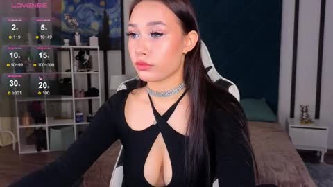 Amalia online show from December 9, 2024, 9:17 am