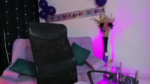 Snapshot of amalia_cruss chatting on January 31, 2025, 8:43 am Amalia cruss online show from January 31, 2025, 8:43 am