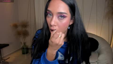 Snapshot of amalia_cruss chatting on September 18, 2025, 8:55 pm Amalia cruss online show from September 18, 2025, 8:55 pm