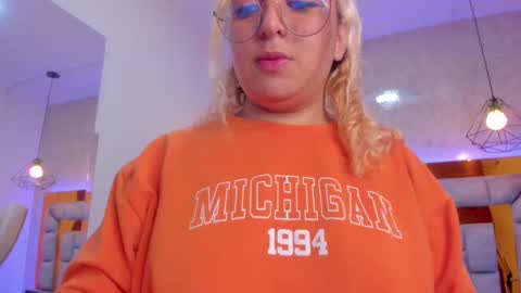 Amalia Im Back See you soon this January 7 at 10 pm Colombia time online show from February 16, 2025, 11:16 pm