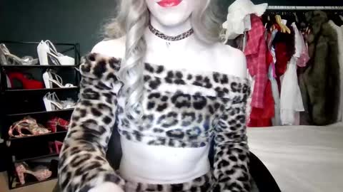 Snapshot of amaliecd chatting on September 21, 2025, 5:36 pm Amalie online show from September 21, 2025, 5:36 pm