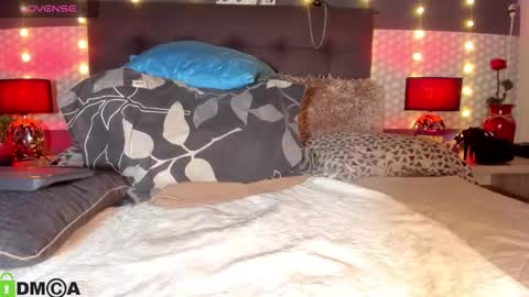 diana        Private is Open online show from November 6, 2025, 11:04 pm