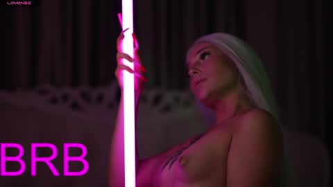 Amanda Farrell online show from January 7, 2025, 12:20 pm