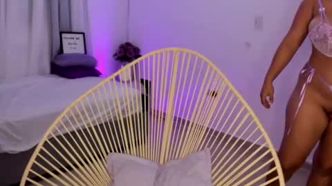 Amanda online show from October 1, 2025, 1:33 am