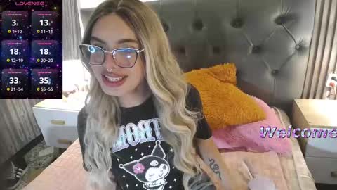 Snapshot of amapola_hs chatting on September 22, 2025, 10:23 pm amapola_hs online show from September 22, 2025, 10:23 pm