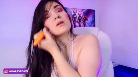 Snapshot of amara_vega chatting on March 4, 2025, 11:40 am Amara Vega online show from March 4, 2025, 11:40 am