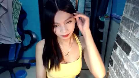 Snapshot of amarabellax chatting on December 15, 2025, 7:34 am BELLA online show from December 15, 2025, 7:34 am