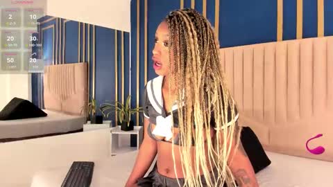 Snapshot of amarafierce chatting on December 4, 2025, 11:19 am Amara online show from December 4, 2025, 11:19 am