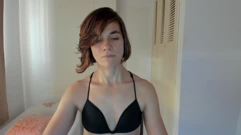 Amarantha online show from February 14, 2025, 10:04 pm