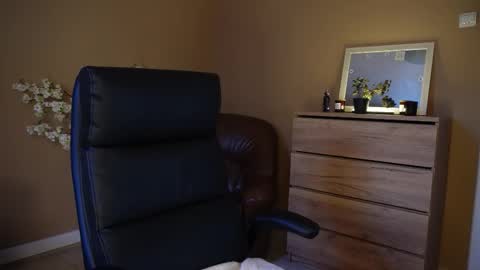 amateur_fitbabex online show from November 22, 2025, 7:18 am