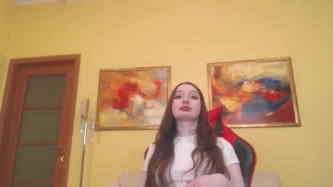 amazing_agness online show from November 12, 2025, 8:48 am