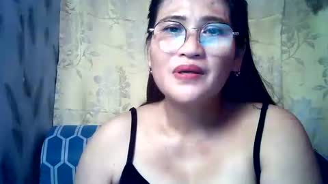 amazing angel online show from October 28, 2025, 3:10 am