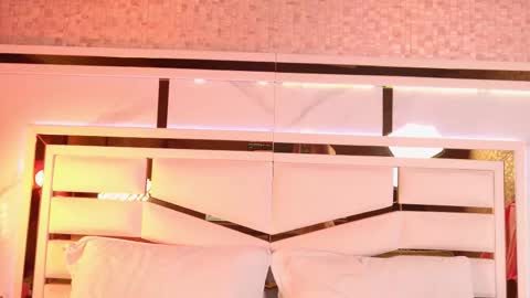 Julieta  online show from October 23, 2025, 11:42 am