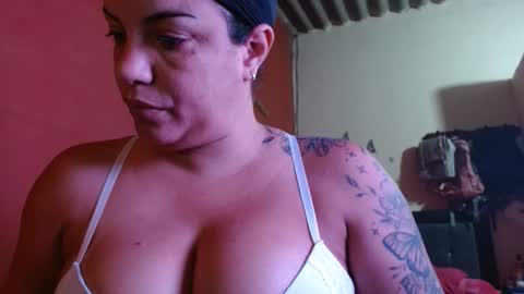 Snapshot of ambarmilf09 chatting on September 14, 2025, 5:56 pm ambarmilf09 online show from September 14, 2025, 5:56 pm