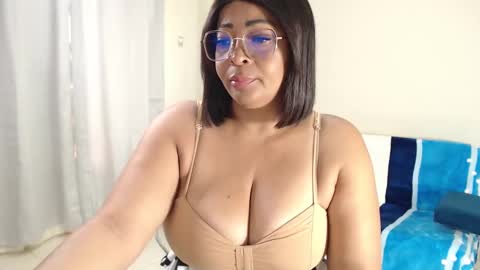 Snapshot of ambarsofhia chatting on February 2, 2025, 7:04 pm Amber Sofhia online show from February 2, 2025, 7:04 pm