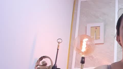   online show from November 18, 2025, 2:39 am