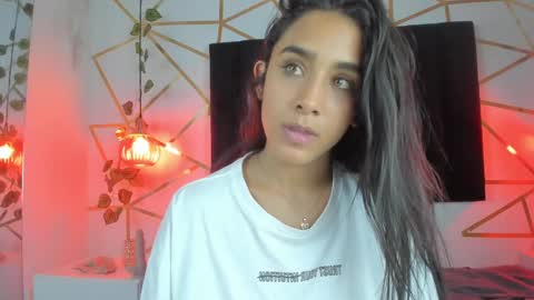 Amber online show from March 10, 2025, 11:16 pm