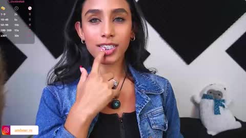 Amber online show from October 2, 2025, 1:23 am