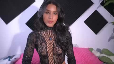 Amber online show from November 2, 2025, 1:08 am