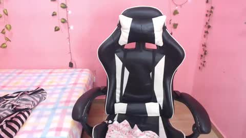ambel_rose online show from February 13, 2025, 11:37 pm