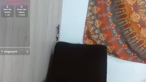 Snapshot of amber__muse chatting on November 24, 2025, 5:56 pm Amber online show from November 24, 2025, 5:56 pm