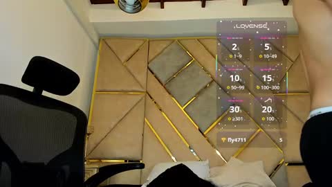 Snapshot of amber_adams_ chatting on October 5, 2025, 3:21 pm Amber online show from October 5, 2025, 3:21 pm