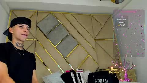 Snapshot of amber_adams_ chatting on October 25, 2025, 5:08 pm Amber online show from October 25, 2025, 5:08 pm