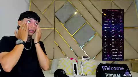 Snapshot of amber_adams_ chatting on November 2, 2025, 1:24 pm Amber online show from November 2, 2025, 1:24 pm