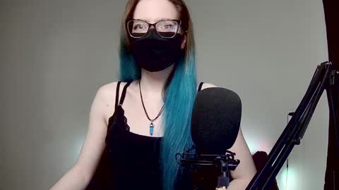 Snapshot of amber_candyfloss chatting on December 23, 2024, 10:33 pm Amber non-nude model online show from December 23, 2024, 10:33 pm