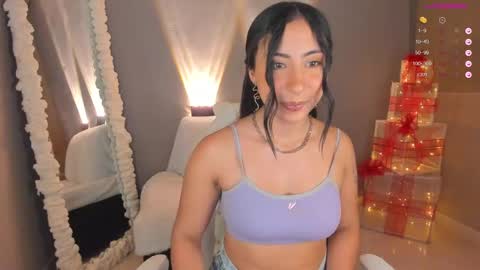 amber_curly online show from December 14, 2024, 7:46 pm