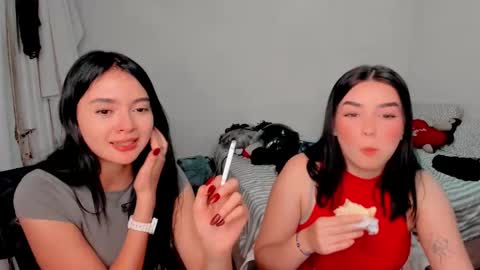 Snapshot of amber_landy1 chatting on December 18, 2024, 12:21 am amber online show from December 18, 2024, 12:21 am