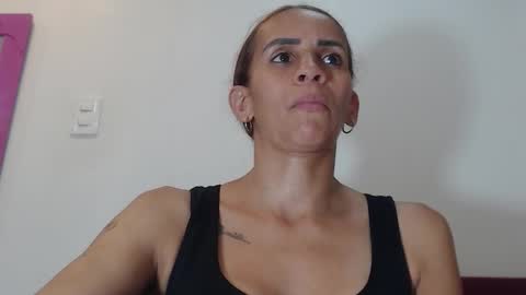 Snapshot of amber_moore chatting on November 5, 2025, 12:21 am Amber Moore online show from November 5, 2025, 12:21 am