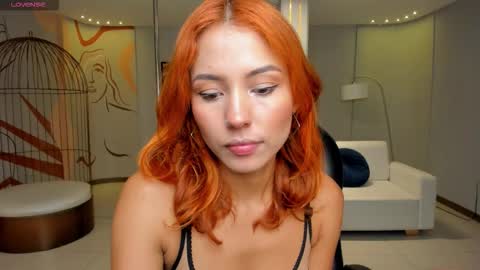 Snapshot of ambercolors_ chatting on November 5, 2025, 7:14 pm Amber online show from November 5, 2025, 7:14 pm