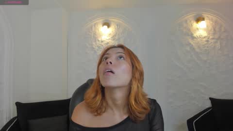 Snapshot of ambercolors_ chatting on December 2, 2025, 7:31 pm Amber online show from December 2, 2025, 7:31 pm