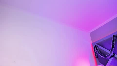 Amber  online show from November 28, 2025, 11:46 am