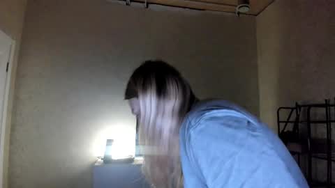 ambrosia__ online show from October 10, 2025, 10:31 pm