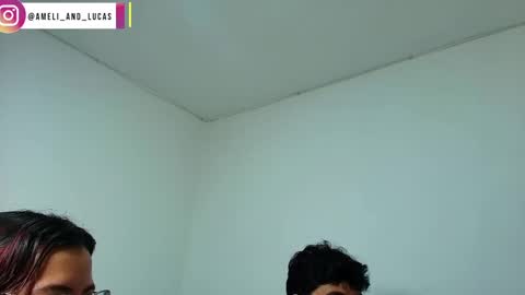 Snapshot of ameli_and_lucas chatting on December 20, 2024, 4:20 am Amelia Lucas online show from December 20, 2024, 4:20 am