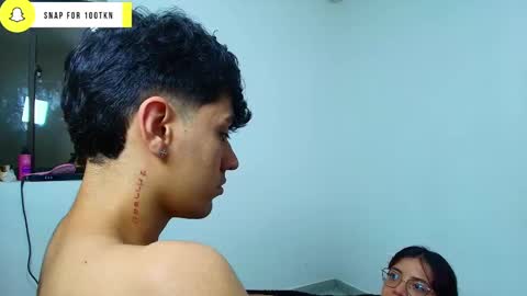 Snapshot of ameli_and_lucas chatting on December 27, 2024, 6:14 am Amelia Lucas online show from December 27, 2024, 6:14 am