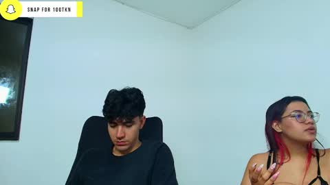 Snapshot of ameli_and_lucas chatting on December 28, 2024, 6:49 am Amelia Lucas online show from December 28, 2024, 6:49 am