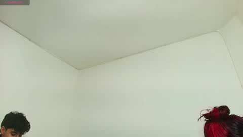 Snapshot of ameli_and_lucas chatting on January 15, 2025, 3:33 am Amelia Lucas online show from January 15, 2025, 3:33 am