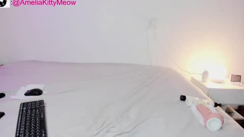 Snapshot of amelia71477 chatting on September 23, 2025, 5:49 pm Amelia Hot online show from September 23, 2025, 5:49 pm