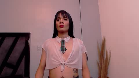 AMELIA  online show from October 22, 2025, 5:08 am