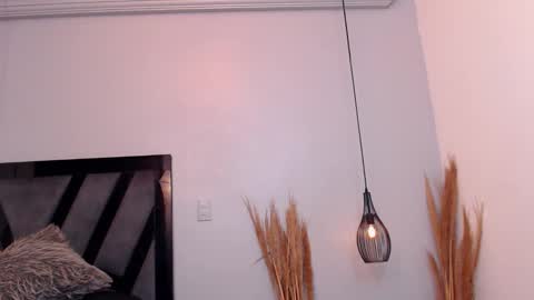 AMELIA  online show from October 24, 2025, 6:21 am