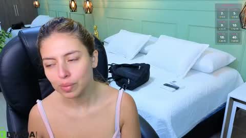 Snapshot of amelia_chillvibes chatting on September 18, 2025, 7:38 pm AMELIA online show from September 18, 2025, 7:38 pm