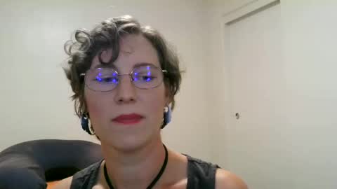 Snapshot of ameliaishka chatting on September 20, 2025, 3:40 am Ameliaishka online show from September 20, 2025, 3:40 am