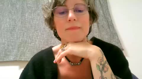 Snapshot of ameliaishka chatting on September 27, 2025, 3:33 am Ameliaishka online show from September 27, 2025, 3:33 am