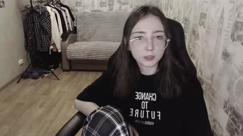 Snapshot of ameliakamishiro chatting on December 10, 2024, 3:44 pm Amelia online show from December 10, 2024, 3:44 pm