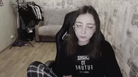 Snapshot of ameliakamishiro chatting on December 13, 2024, 12:50 pm Amelia online show from December 13, 2024, 12:50 pm